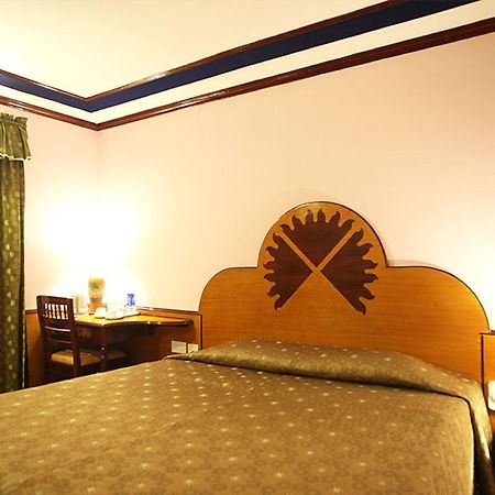 The Surya, Cochin Hotel Angamali Luaran gambar